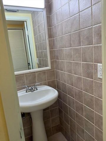 1051 79TH AVENUE N 212, St Petersburg, FL 33702