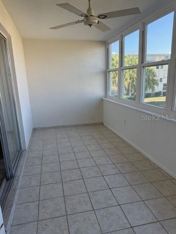 1051 79TH AVENUE N 212, St Petersburg, FL 33702