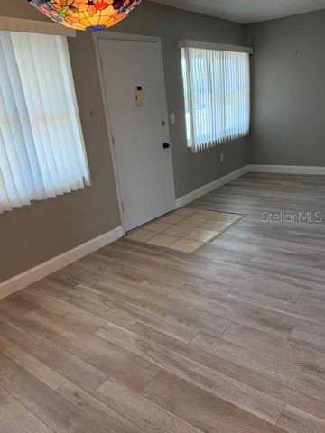 1051 79TH AVENUE N 212, St Petersburg, FL 33702