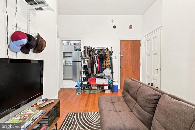 130 SUMAC ST, Philadelphia, PA 19128