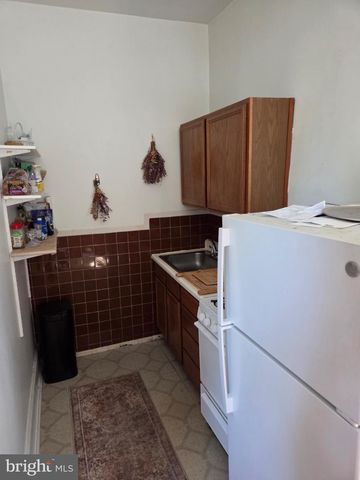 130 SUMAC ST, Philadelphia, PA 19128