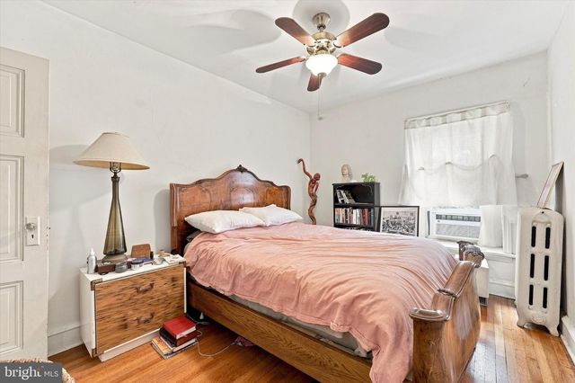 130 SUMAC ST, Philadelphia, PA 19128