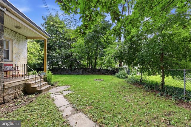 130 SUMAC ST, Philadelphia, PA 19128
