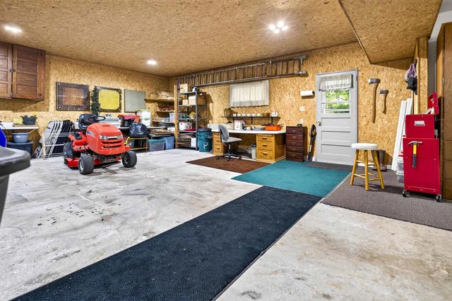 213 W WEILAND AVENUE, Appleton, WI 54911