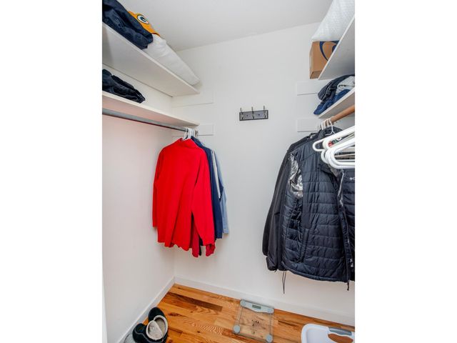 1216 Trailwood S, Hopkins, MN 55343