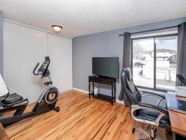 1216 Trailwood S, Hopkins, MN 55343