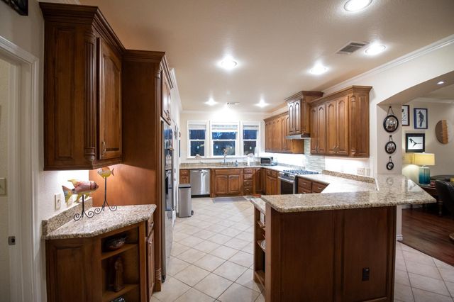 5221 Playa Drive, Sherman, TX 75090