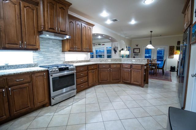 5221 Playa Drive, Sherman, TX 75090