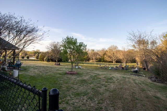 5221 Playa Drive, Sherman, TX 75090