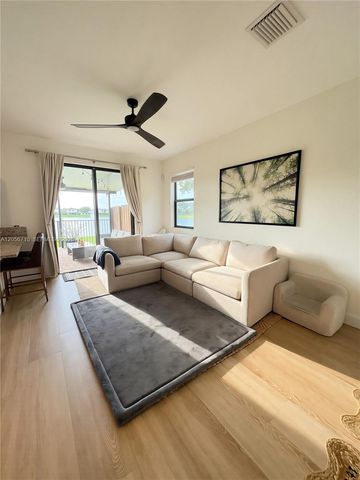 25230 SW 115th Ave, Homestead, FL 33032
