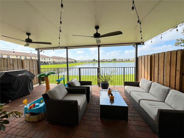 25230 SW 115th Ave, Homestead, FL 33032
