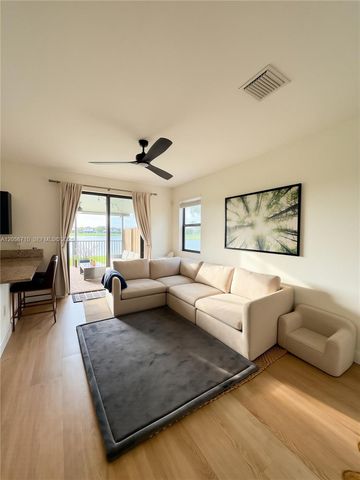 25230 SW 115th Ave, Homestead, FL 33032