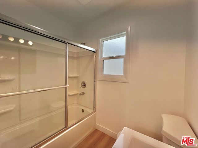 1321 N Normandie Avenue, Los Angeles, CA 90027