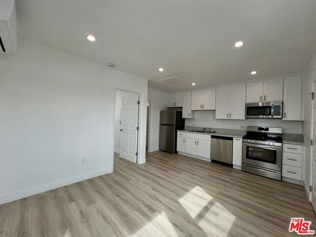 1321 N Normandie Avenue, Los Angeles, CA 90027