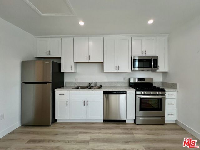 1321 N Normandie Avenue, Los Angeles, CA 90027