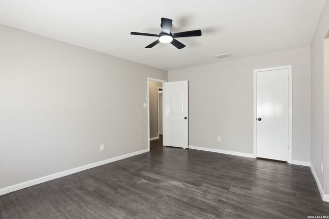 5223 Lakebend East DR, San Antonio, TX 78244