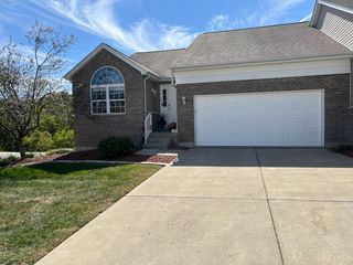 1734 South Pointe Drive, Lawrenceburg, IN 47025