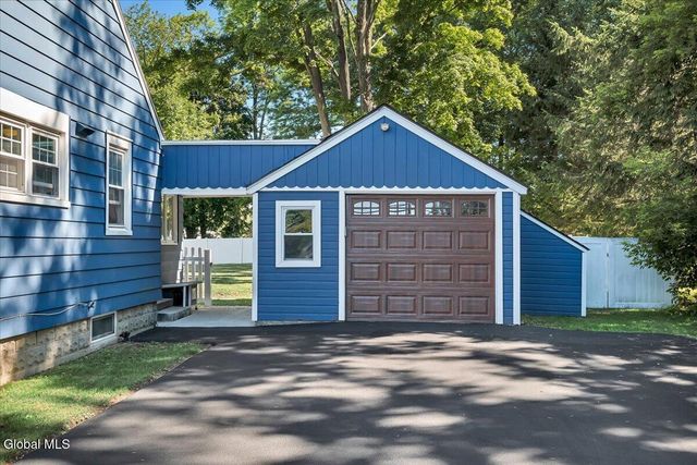 13 Van Buren Road, Glenville, NY 12302