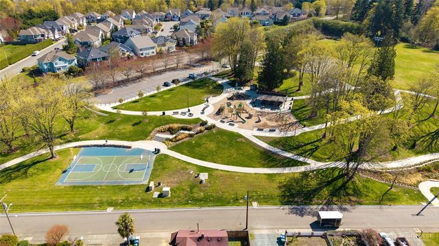 808 Renton Avenue S, Renton, WA 98057