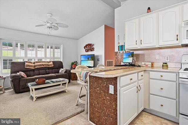 208 TIMBERLINE CIR, Berlin, MD 21811