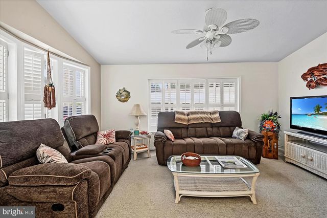 208 TIMBERLINE CIR, Berlin, MD 21811