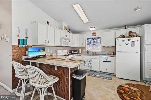 208 TIMBERLINE CIR, Berlin, MD 21811