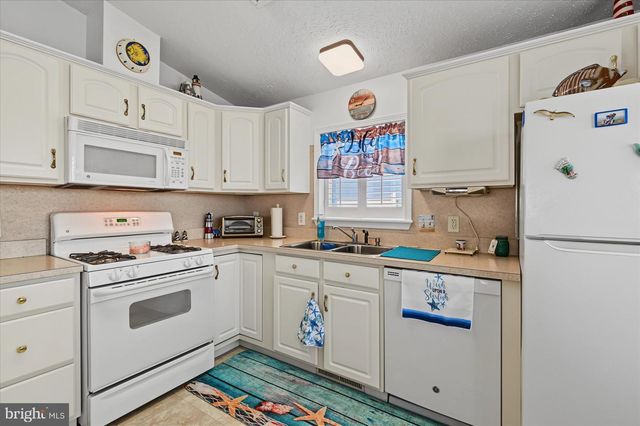 208 TIMBERLINE CIR, Berlin, MD 21811
