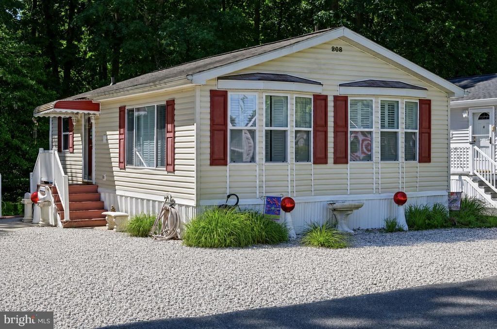 208 TIMBERLINE CIR, Berlin, MD 21811