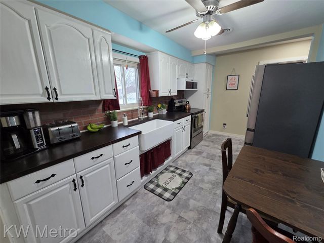 28143 David Street, Farmington Hills, MI 48334