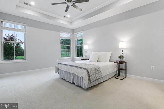 3231 THORNAPPLE DR, Frederick, MD 21704
