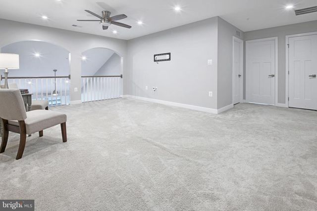 3231 THORNAPPLE DR, Frederick, MD 21704