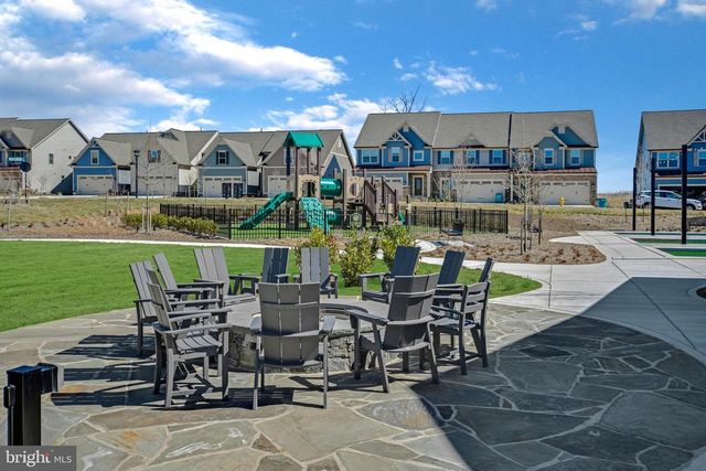 3231 THORNAPPLE DR, Frederick, MD 21704