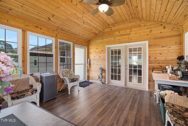 214 Sunny Hill Court, Fall Branch, TN 37656