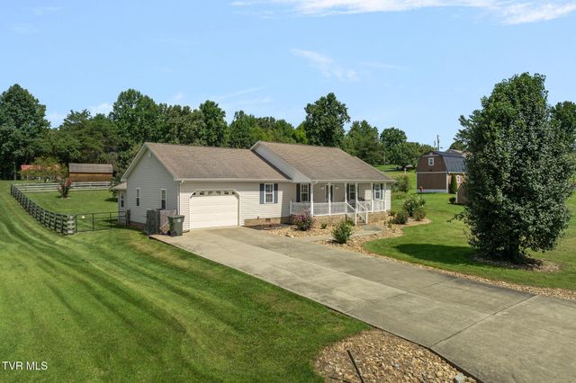 214 Sunny Hill Court, Fall Branch, TN 37656