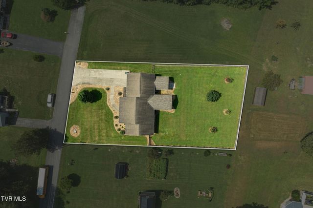 214 Sunny Hill Court, Fall Branch, TN 37656