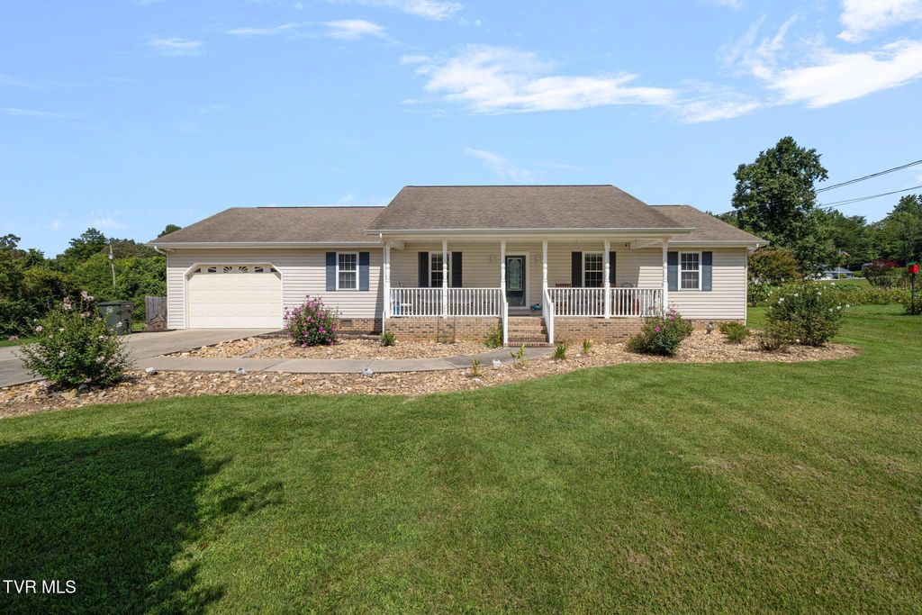 214 Sunny Hill Court, Fall Branch, TN 37656