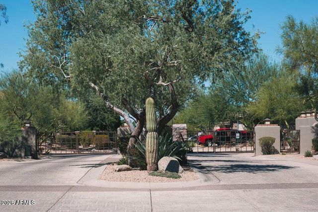 13394 E DEL TIMBRE Drive, Scottsdale, AZ 85259