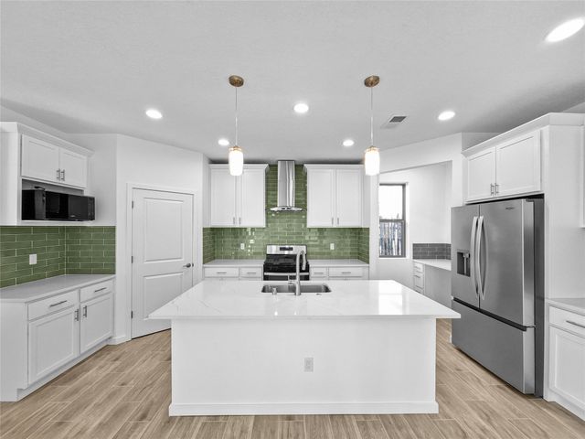 19 Flower Garland, Santa Fe, NM 87508