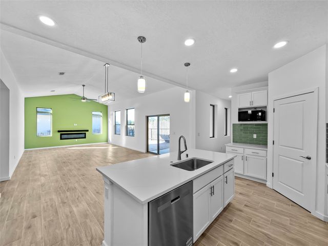 19 Flower Garland, Santa Fe, NM 87508