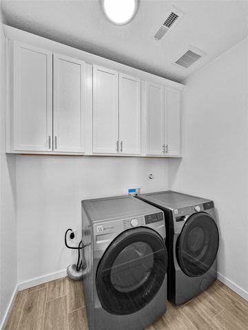 19 Flower Garland, Santa Fe, NM 87508