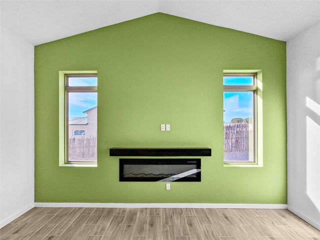 19 Flower Garland, Santa Fe, NM 87508