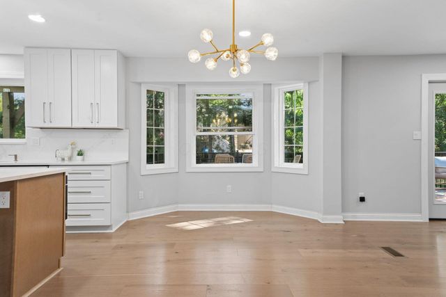 869 Bluff Ridge Drive, Worthington, OH 43235
