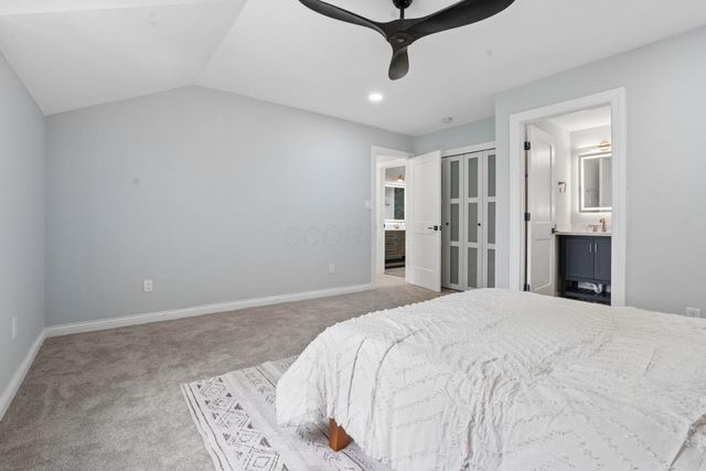 869 Bluff Ridge Drive, Worthington, OH 43235