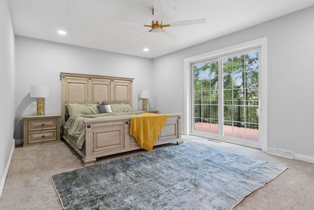 869 Bluff Ridge Drive, Worthington, OH 43235