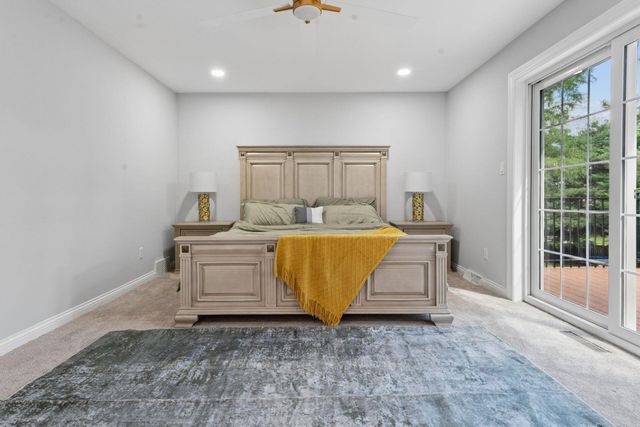 869 Bluff Ridge Drive, Worthington, OH 43235