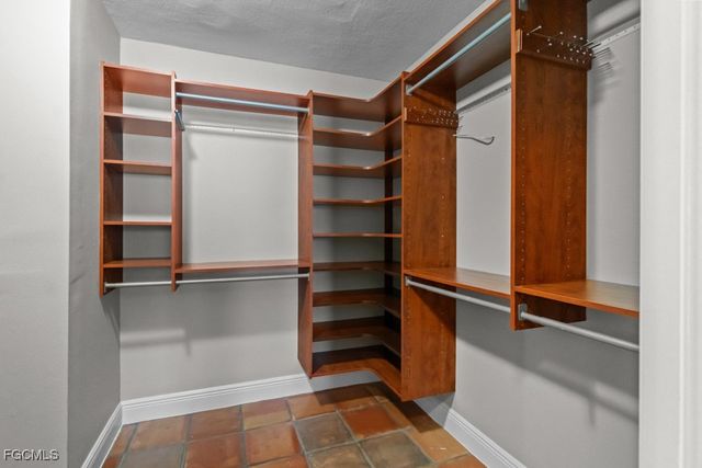 1384 Burgundy DR, Fort Myers, FL 33919