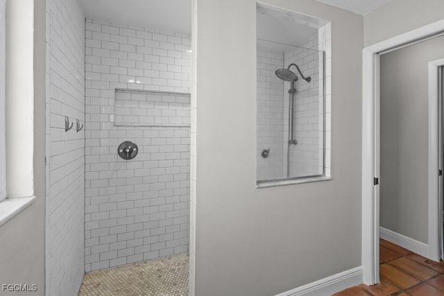 1384 Burgundy DR, Fort Myers, FL 33919