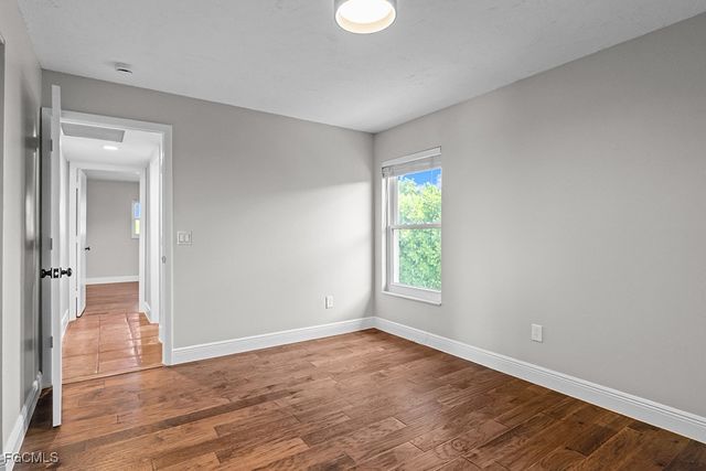 1384 Burgundy DR, Fort Myers, FL 33919