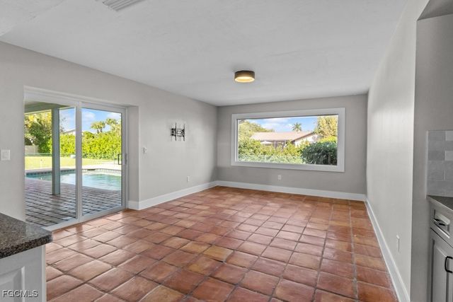 1384 Burgundy DR, Fort Myers, FL 33919