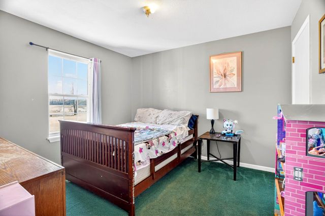 11850 N HECHT RD, Hallsville, MO 65255